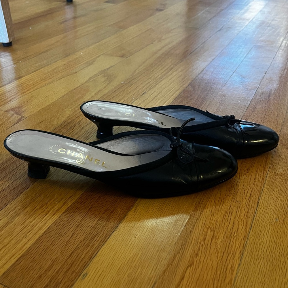 Chanel Mules / Heeled Flats 39.5